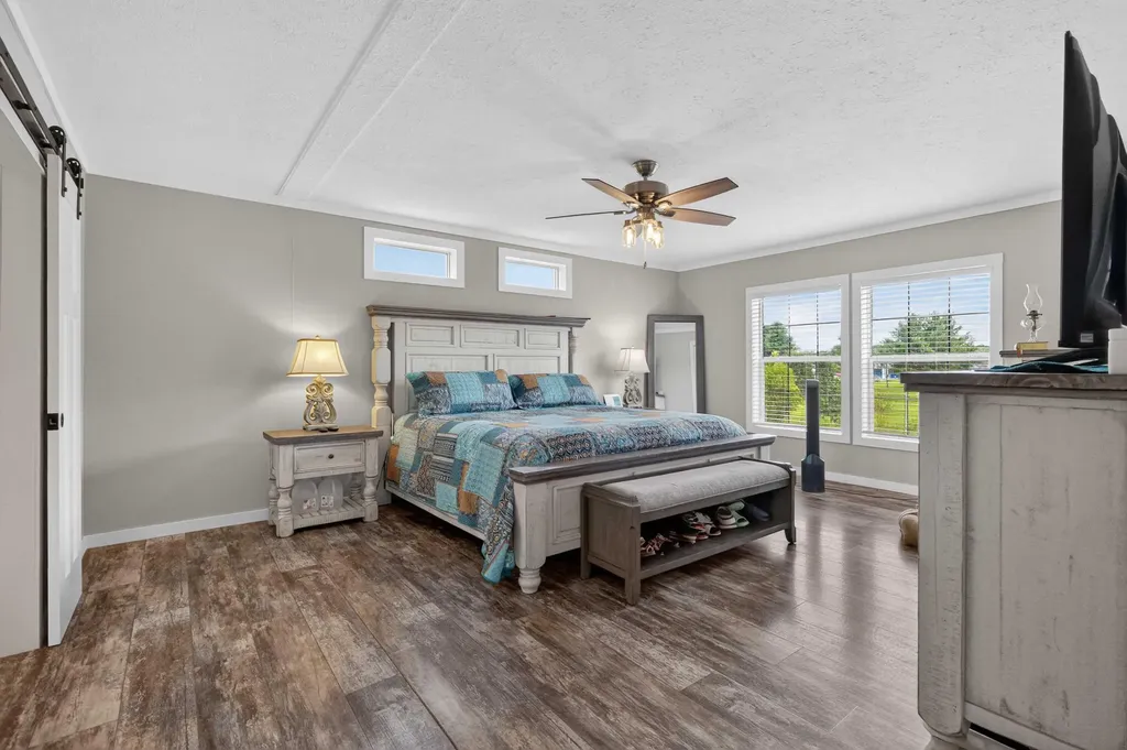 126 Linda Lou Lane Science Hill KY 42553