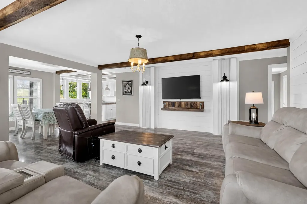 126 Linda Lou Lane Science Hill KY 42553
