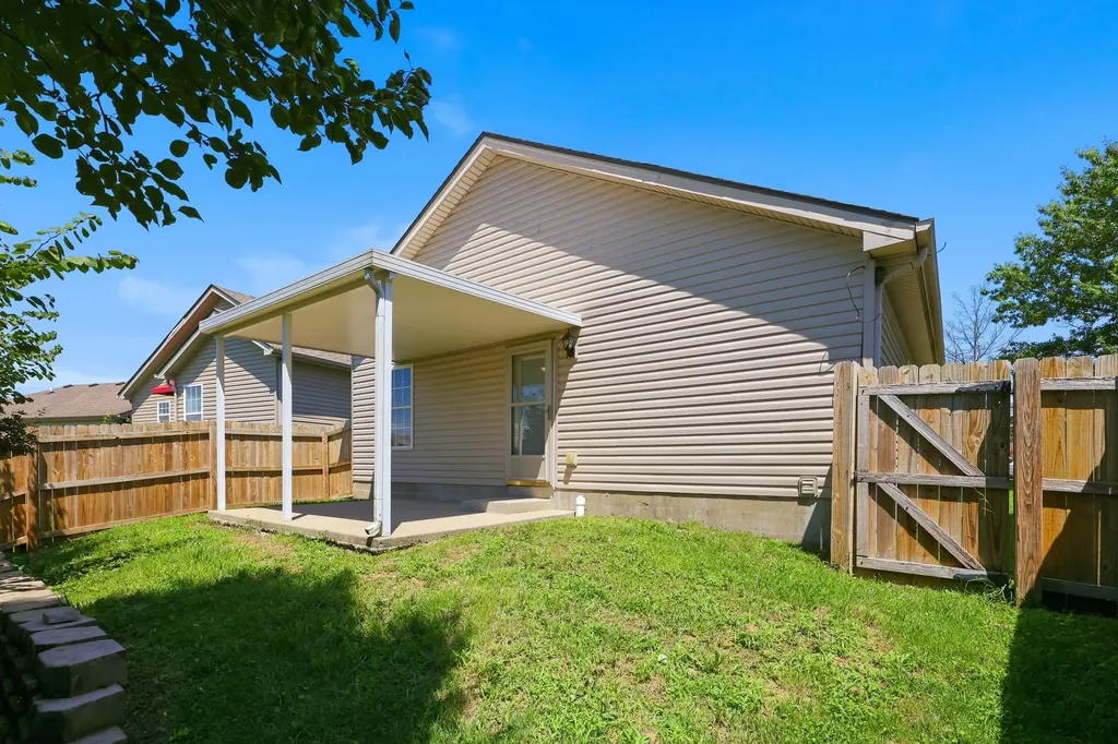 110 Baybrook Circle Nicholasville KY 40356