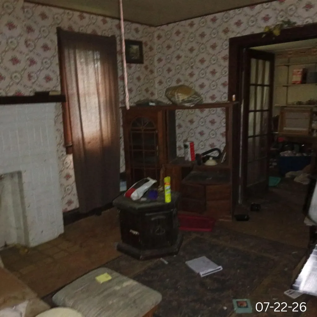1386 State Highway 1092 Flat Gap KY 41219