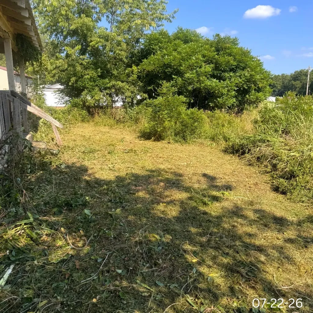 1386 State Highway 1092 Flat Gap KY 41219