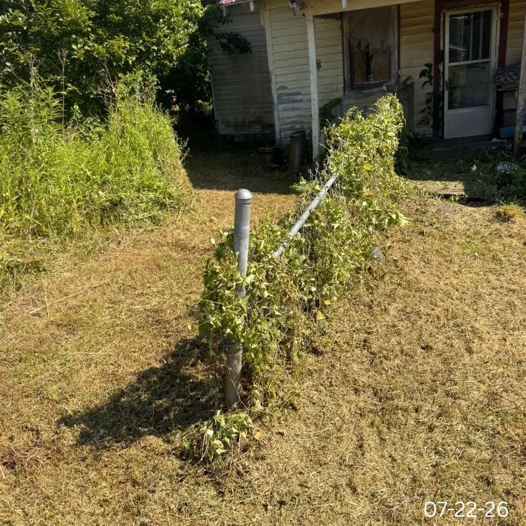 1386 State Highway 1092 Flat Gap KY 41219