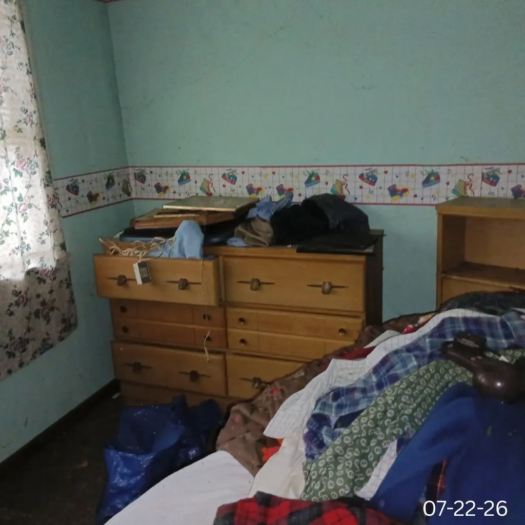 1386 State Highway 1092 Flat Gap KY 41219