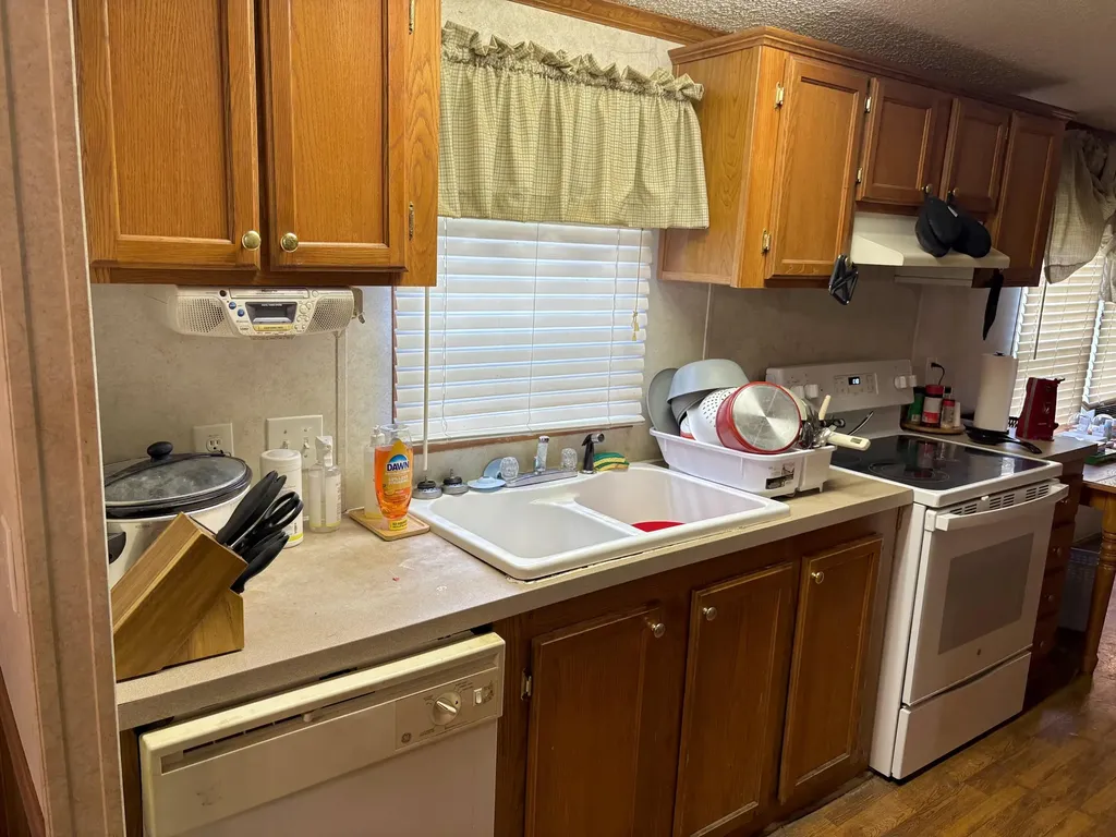 371 Jarvis Branch Road Barbourville KY 40906