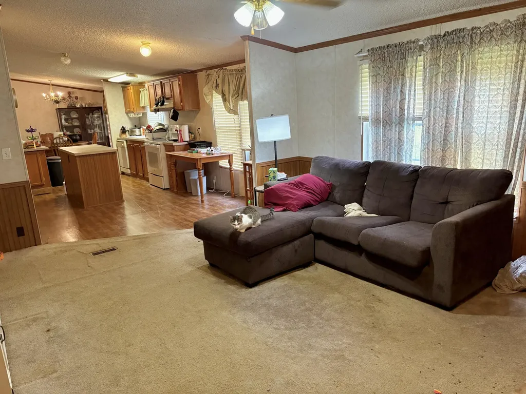371 Jarvis Branch Road Barbourville KY 40906