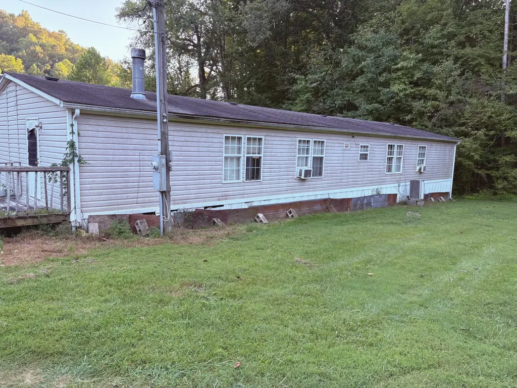 371 Jarvis Branch Road Barbourville KY 40906