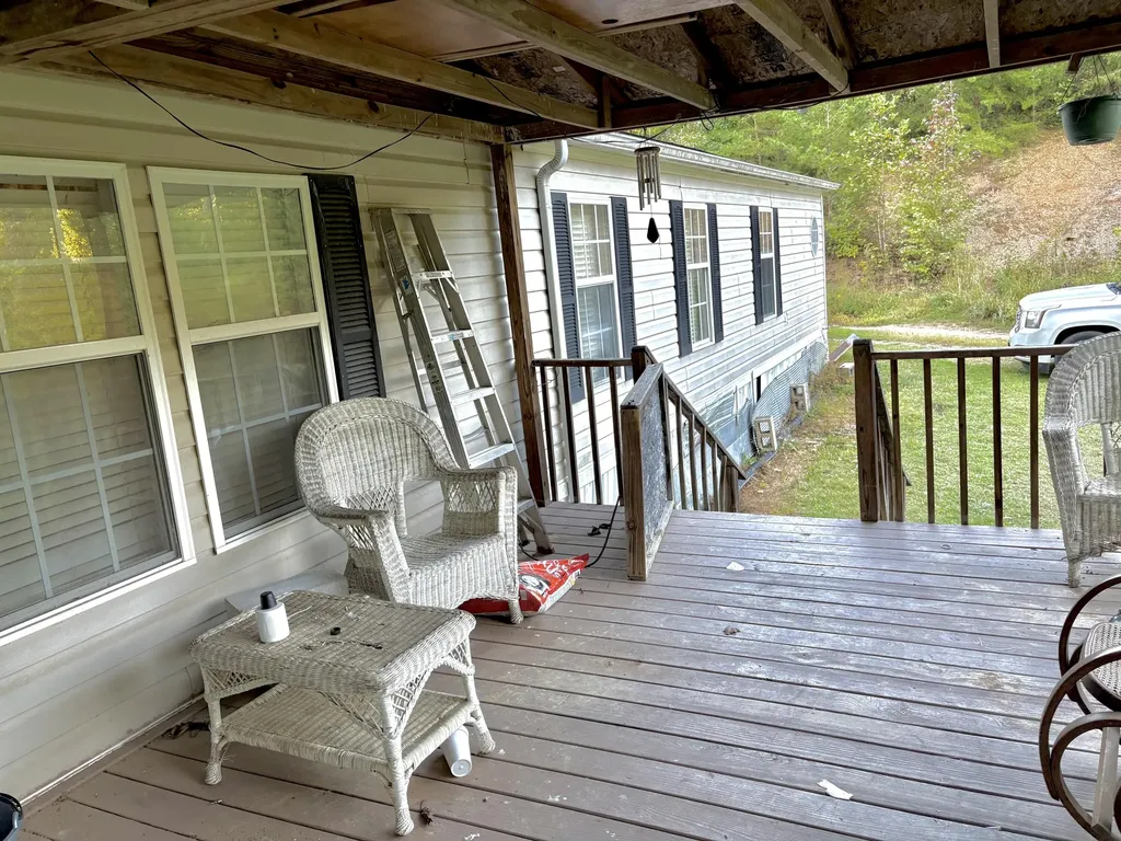 371 Jarvis Branch Road Barbourville KY 40906