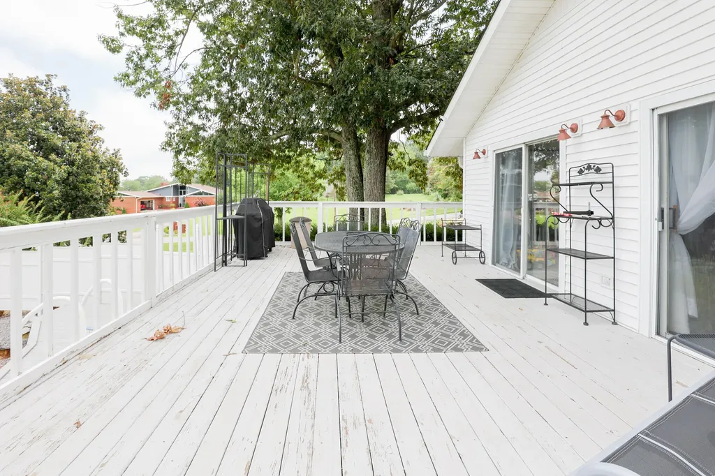 163 Rock Castle Road Gilbertsville KY 42044