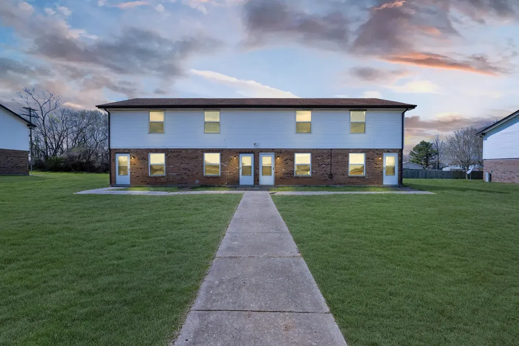 1108 Pembroke Oak Grove Road Oak Grove KY 42262