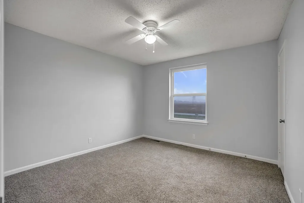 1108 Pembroke Oak Grove Road Oak Grove KY 42262
