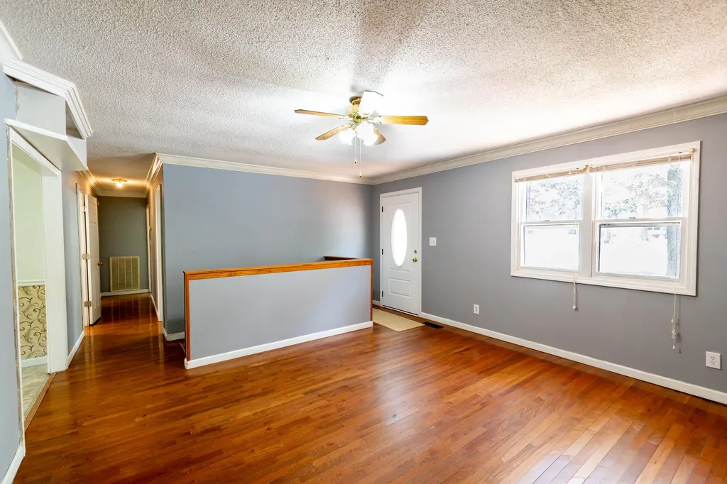 197 Dogwood Trail Gilbertsville KY 42044