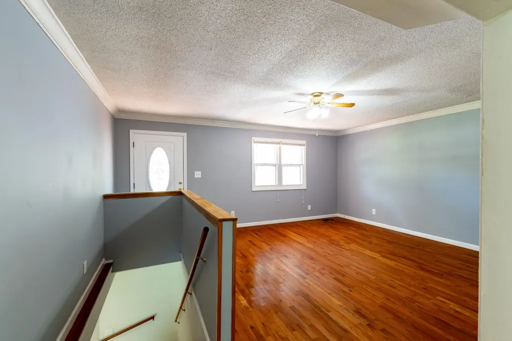 197 Dogwood Trail Gilbertsville KY 42044