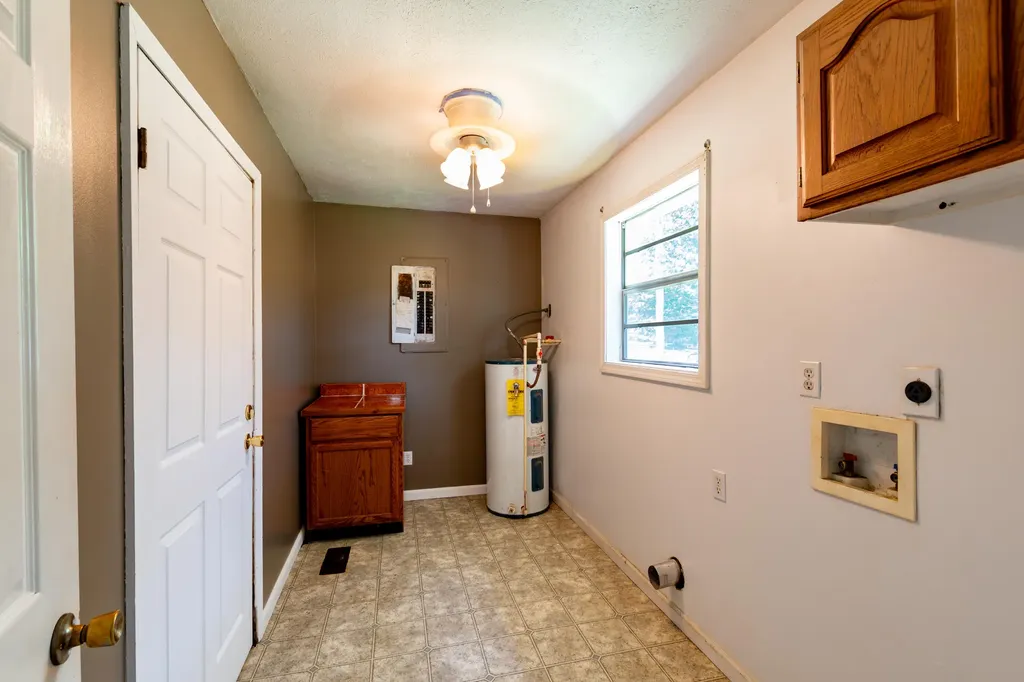 197 Dogwood Trail Gilbertsville KY 42044