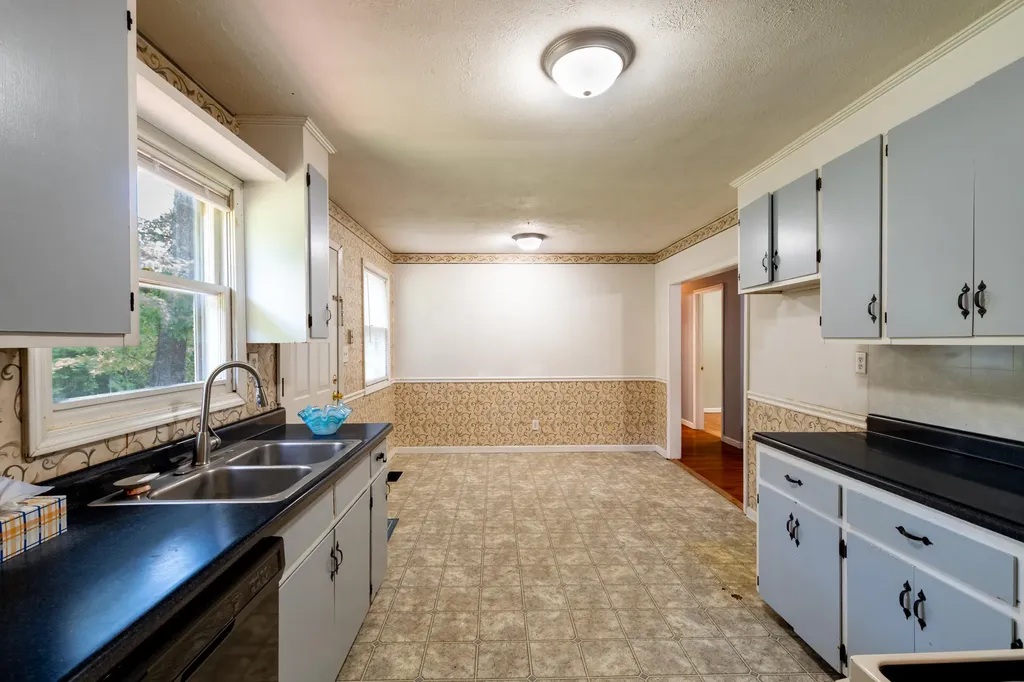 197 Dogwood Trail Gilbertsville KY 42044