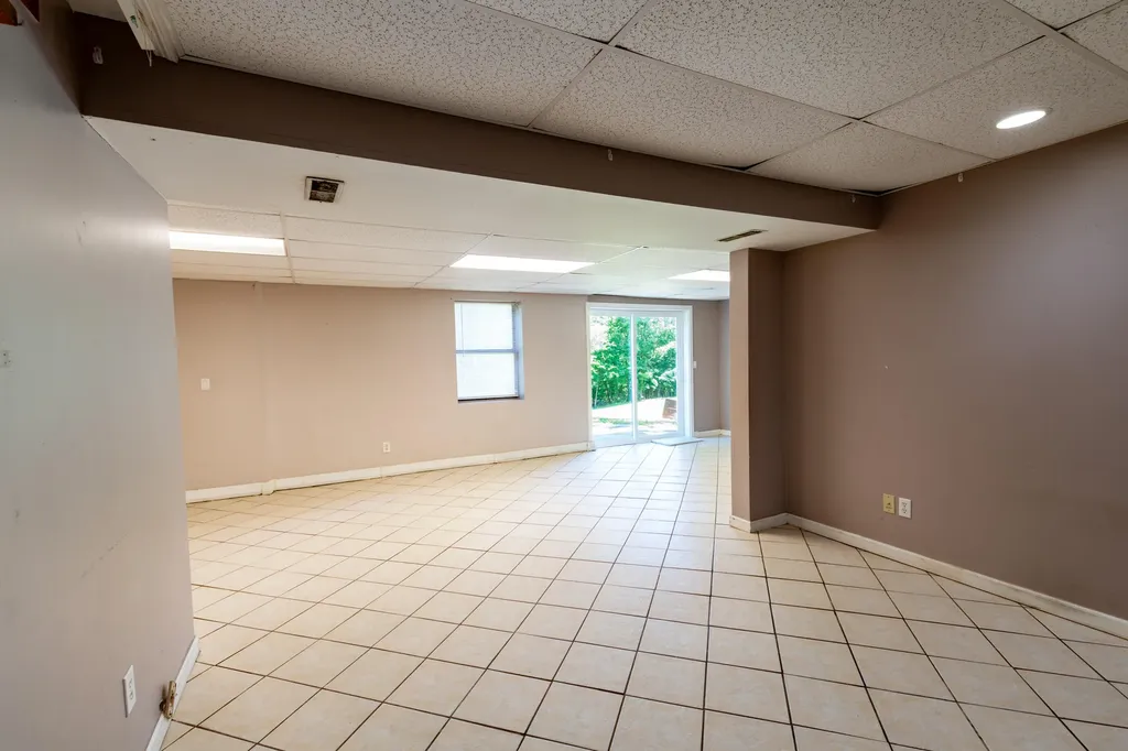 197 Dogwood Trail Gilbertsville KY 42044
