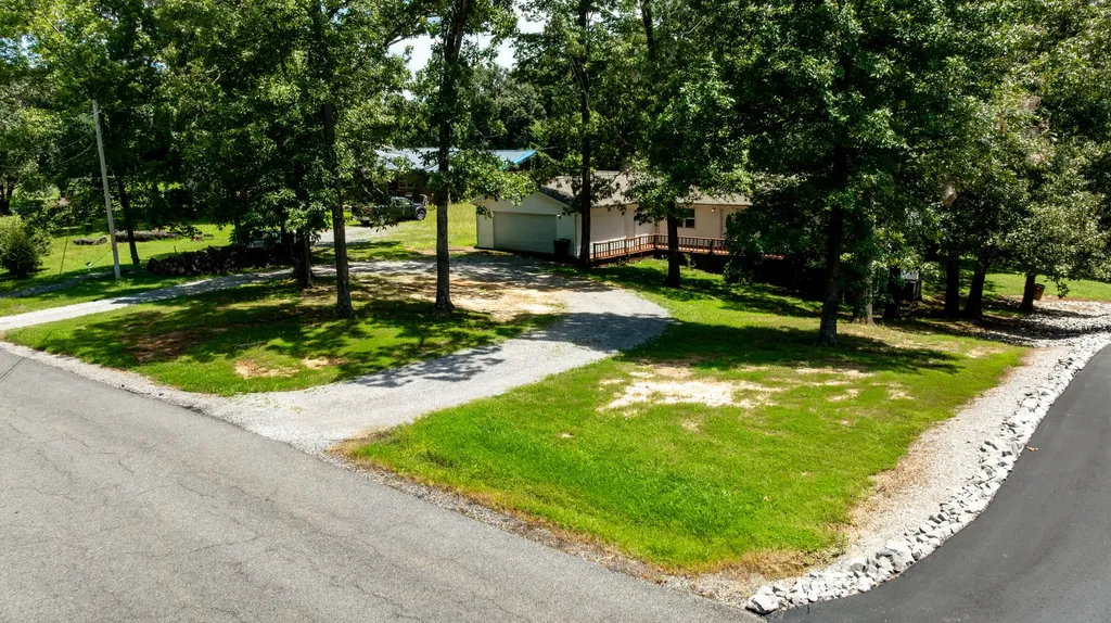 197 Dogwood Trail Gilbertsville KY 42044
