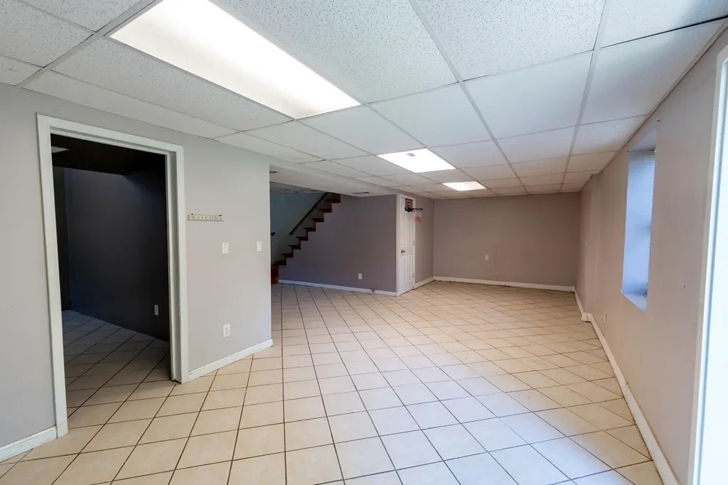 197 Dogwood Trail Gilbertsville KY 42044