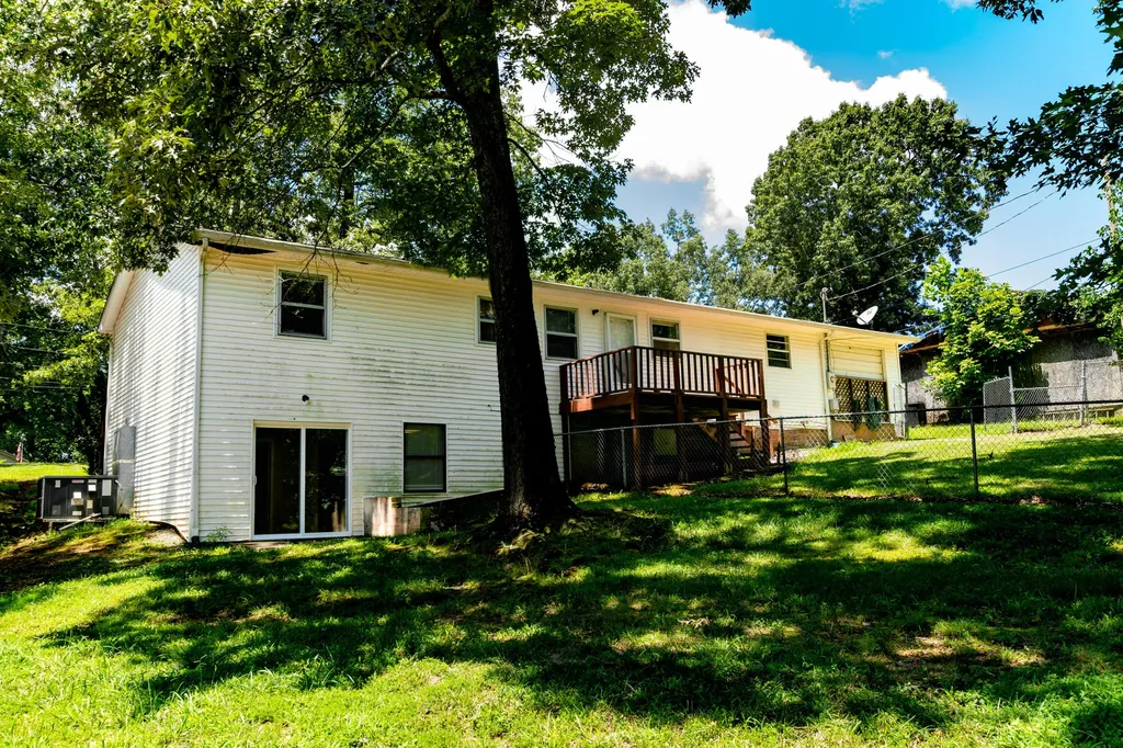 197 Dogwood Trail Gilbertsville KY 42044