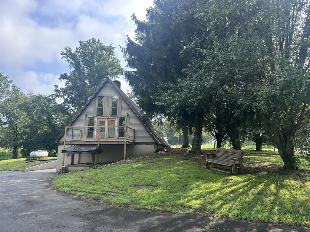 1865 Blair School Road Russell Springs KY 42642