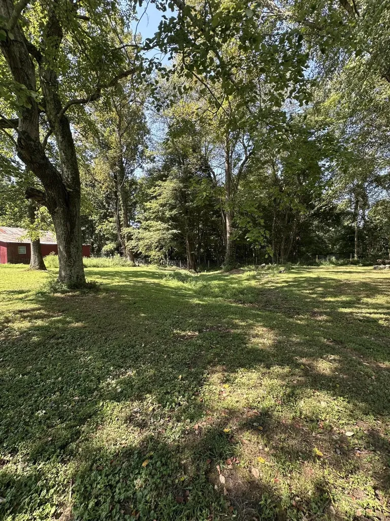 1865 Blair School Road Russell Springs KY 42642