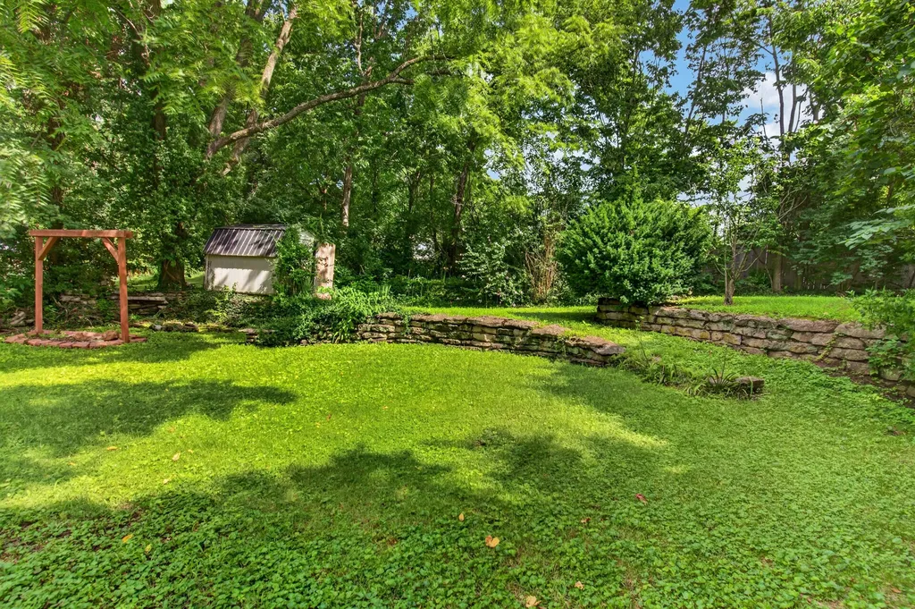 703 East Drive Danville KY 40422