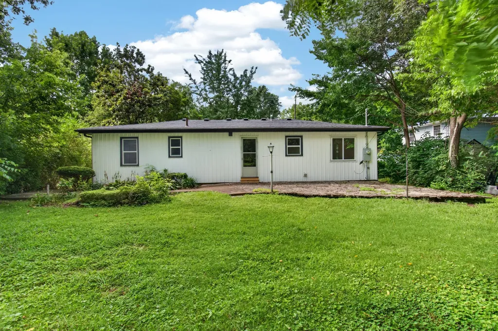 703 East Drive Danville KY 40422
