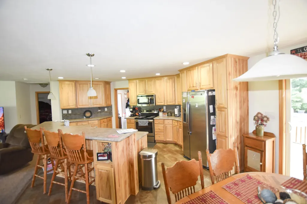 444 May Hollow Road Tollesboro KY 41189