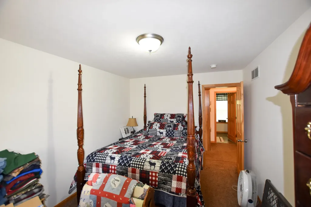 444 May Hollow Road Tollesboro KY 41189