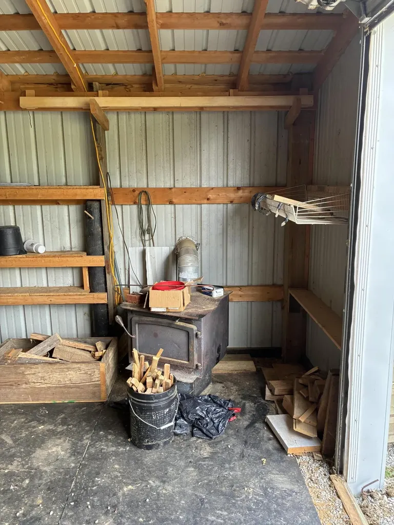 1183 Highway 2027 Campton KY 41301