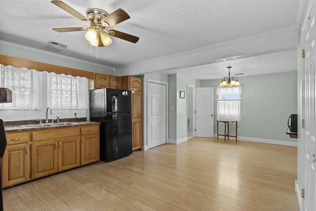 323 Charlie Norris Road Richmond KY 40475
