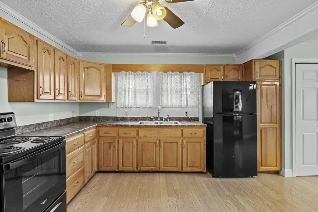 323 Charlie Norris Road Richmond KY 40475