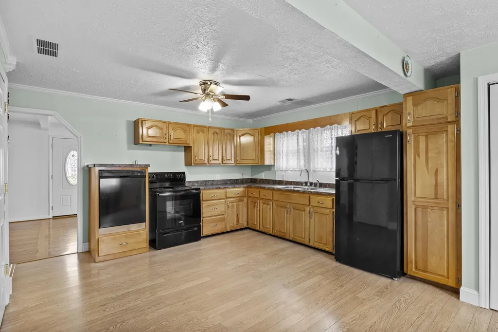 323 Charlie Norris Road Richmond KY 40475