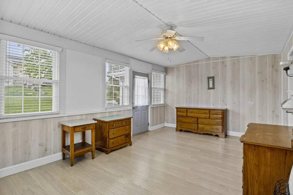 323 Charlie Norris Road Richmond KY 40475