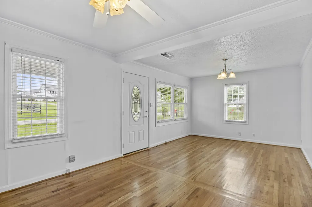 323 Charlie Norris Road Richmond KY 40475