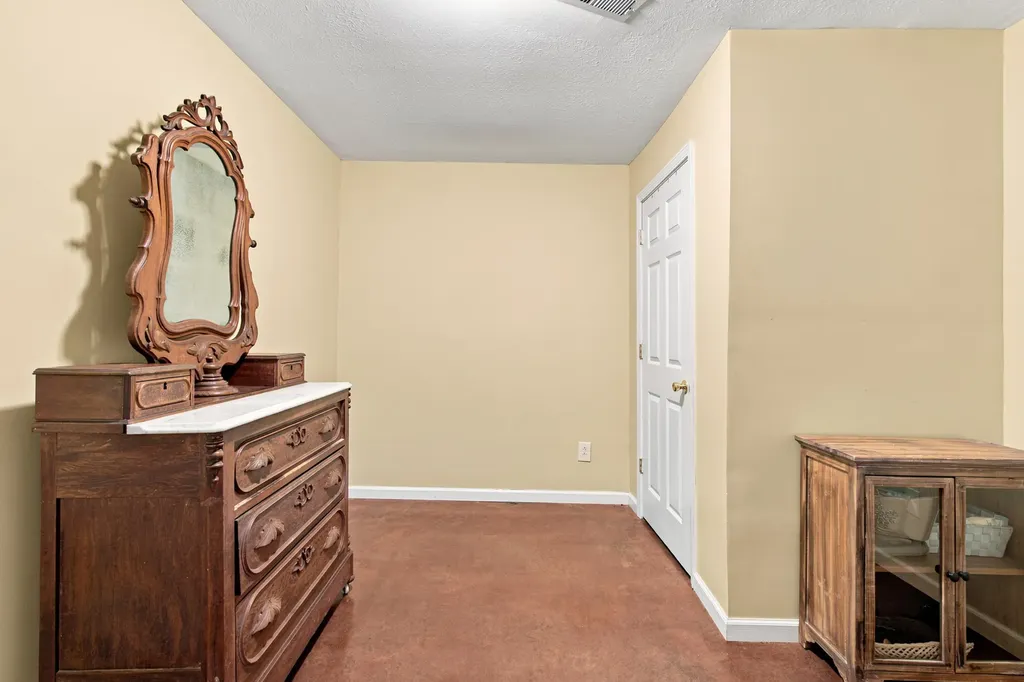1208 Clear Creek Road Nicholasville KY 40356