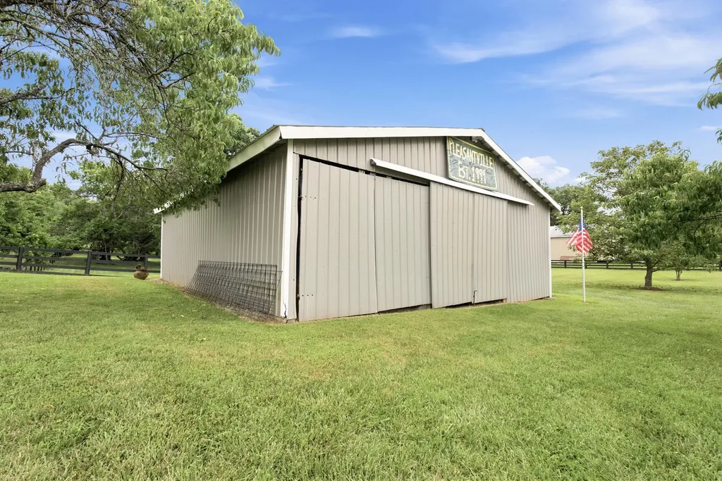 1208 Clear Creek Road Nicholasville KY 40356