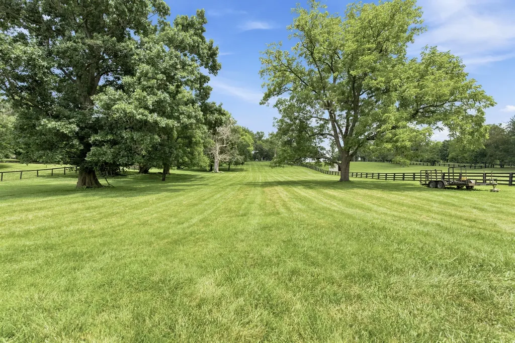 1208 Clear Creek Road Nicholasville KY 40356