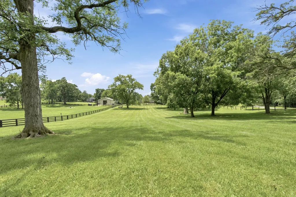 1208 Clear Creek Road Nicholasville KY 40356