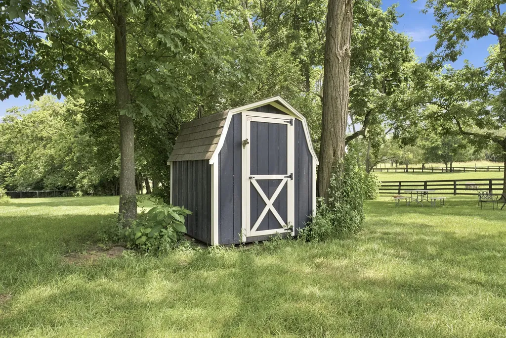 1208 Clear Creek Road Nicholasville KY 40356