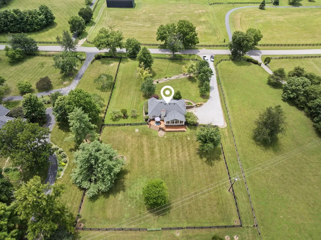 1208 Clear Creek Road Nicholasville KY 40356