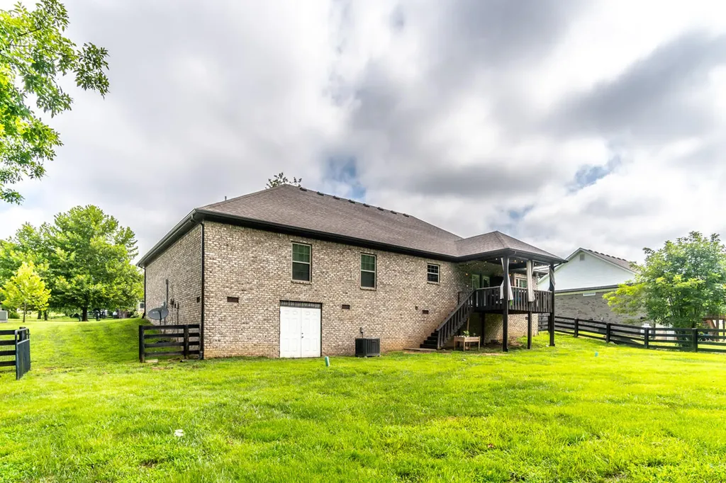 298 Waco Heights Waco KY 40385
