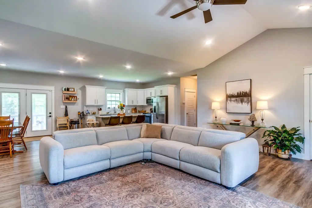 298 Waco Heights Waco KY 40385