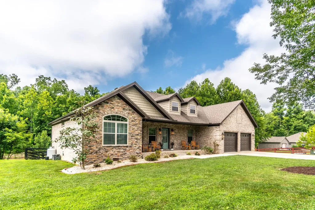 298 Waco Heights Waco KY 40385
