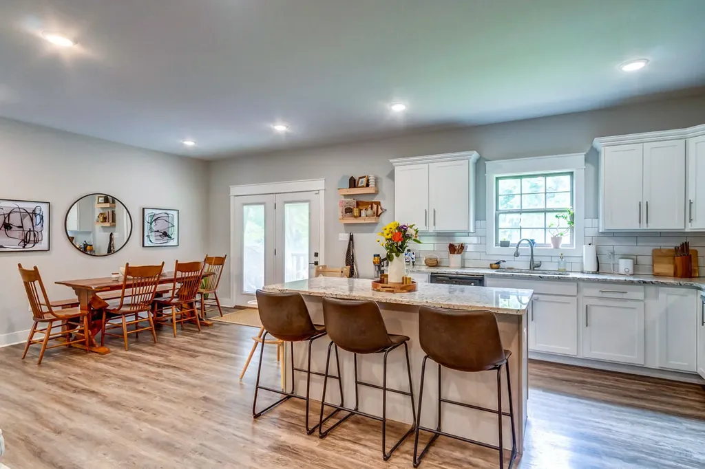 298 Waco Heights Waco KY 40385