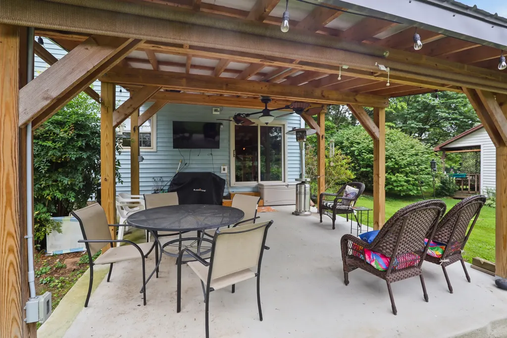 322 Spring Cut Circle Corbin KY 40701