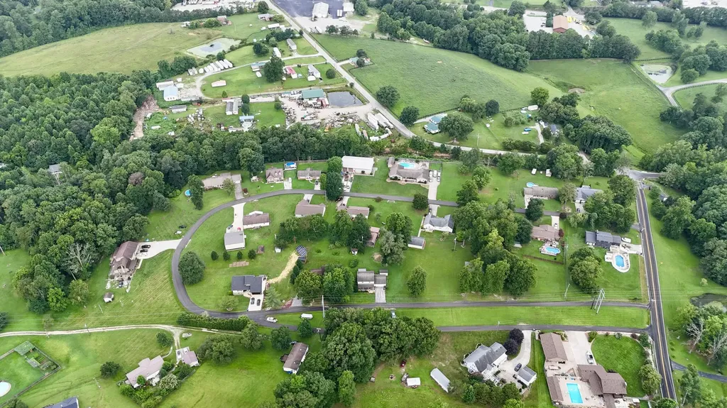 322 Spring Cut Circle Corbin KY 40701