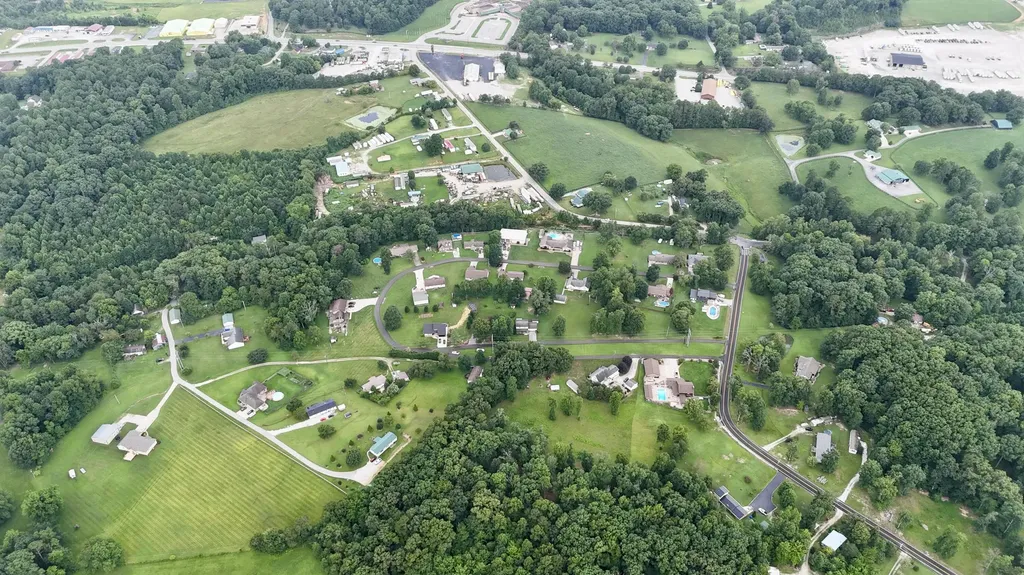 322 Spring Cut Circle Corbin KY 40701