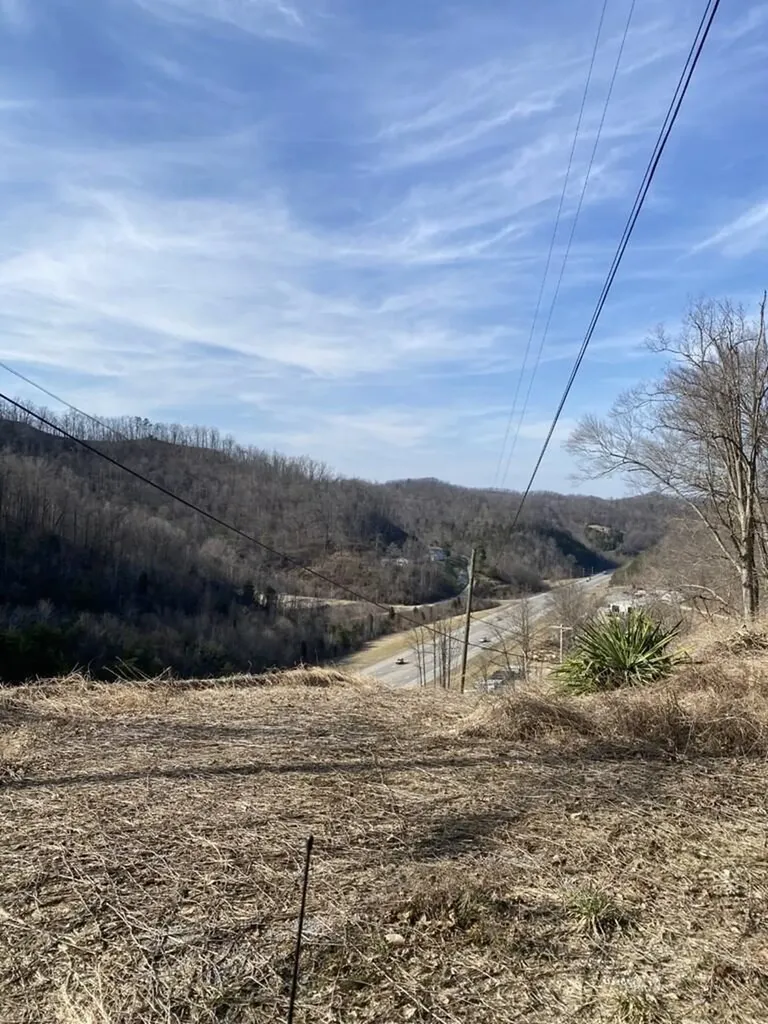 980 Bess Daniels Drive Prestonsburg KY 41653