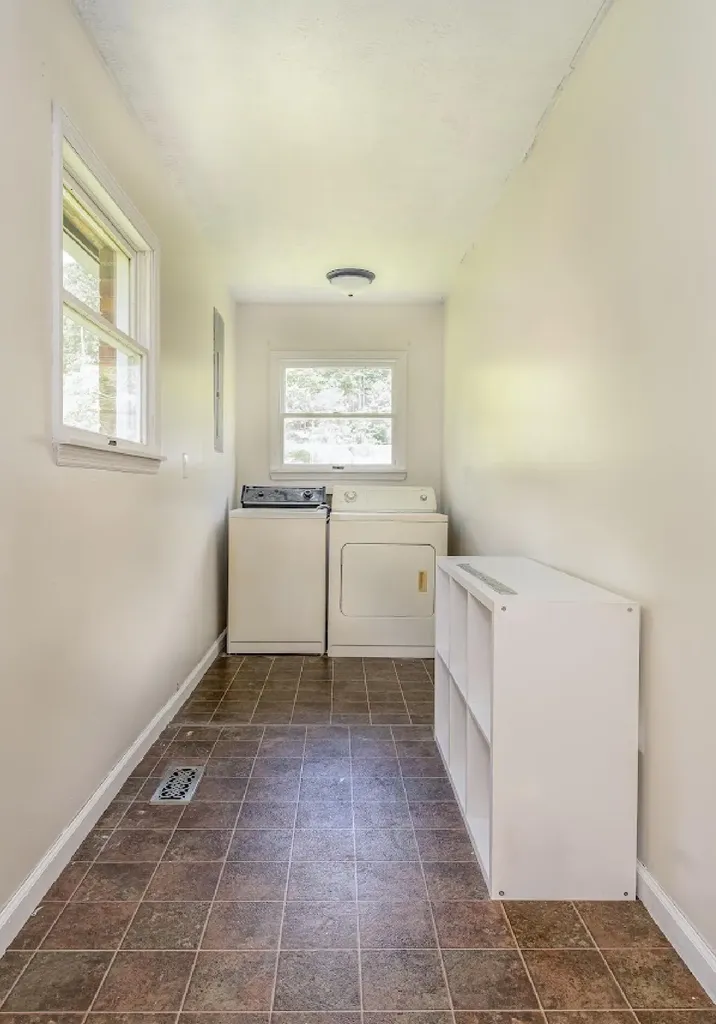 29 Kg Estates Road Louisa KY 41230