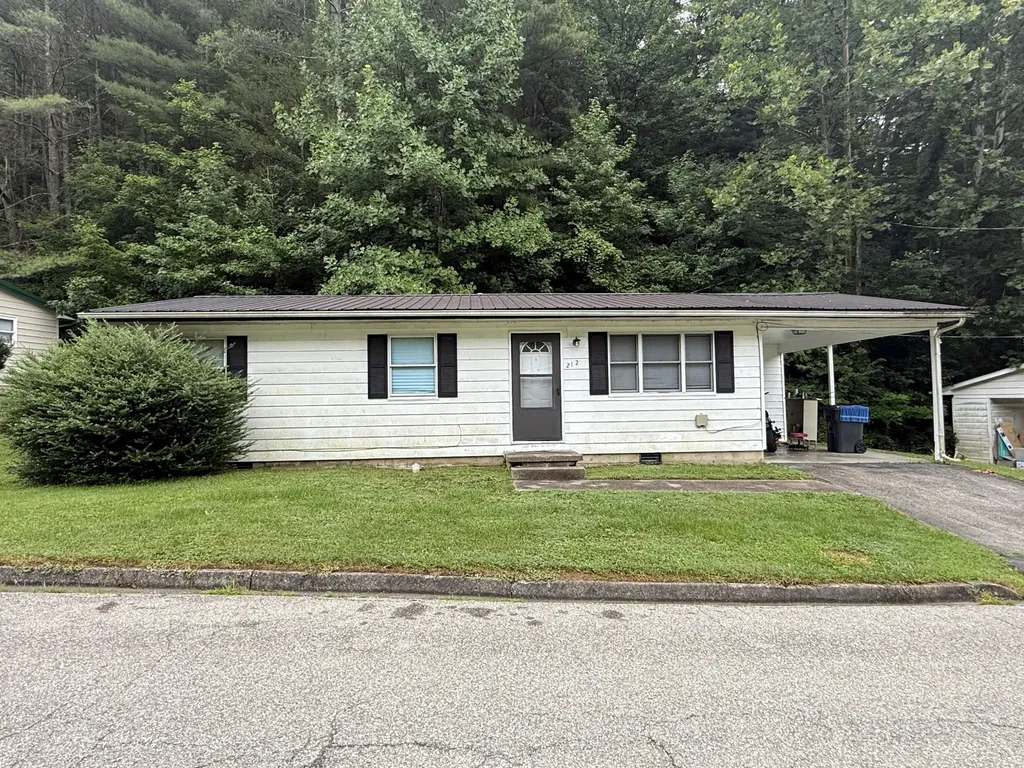 212 Mcclure Circle Morehead KY 40351